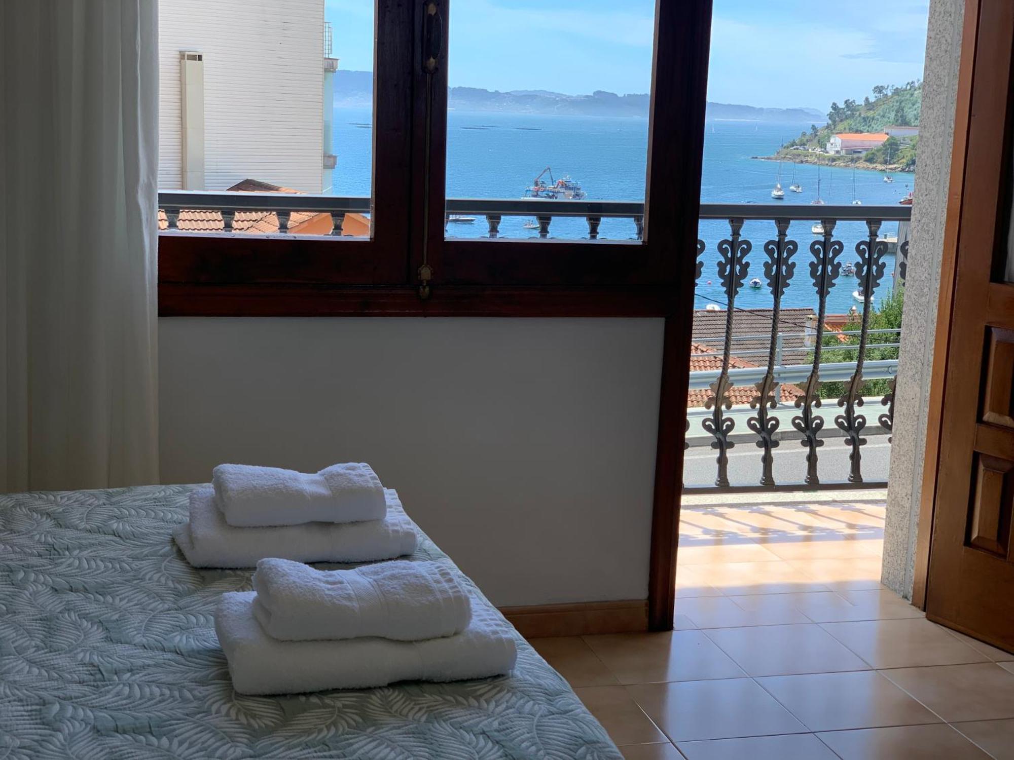 Lb, Vistas A La Ria Appartement *