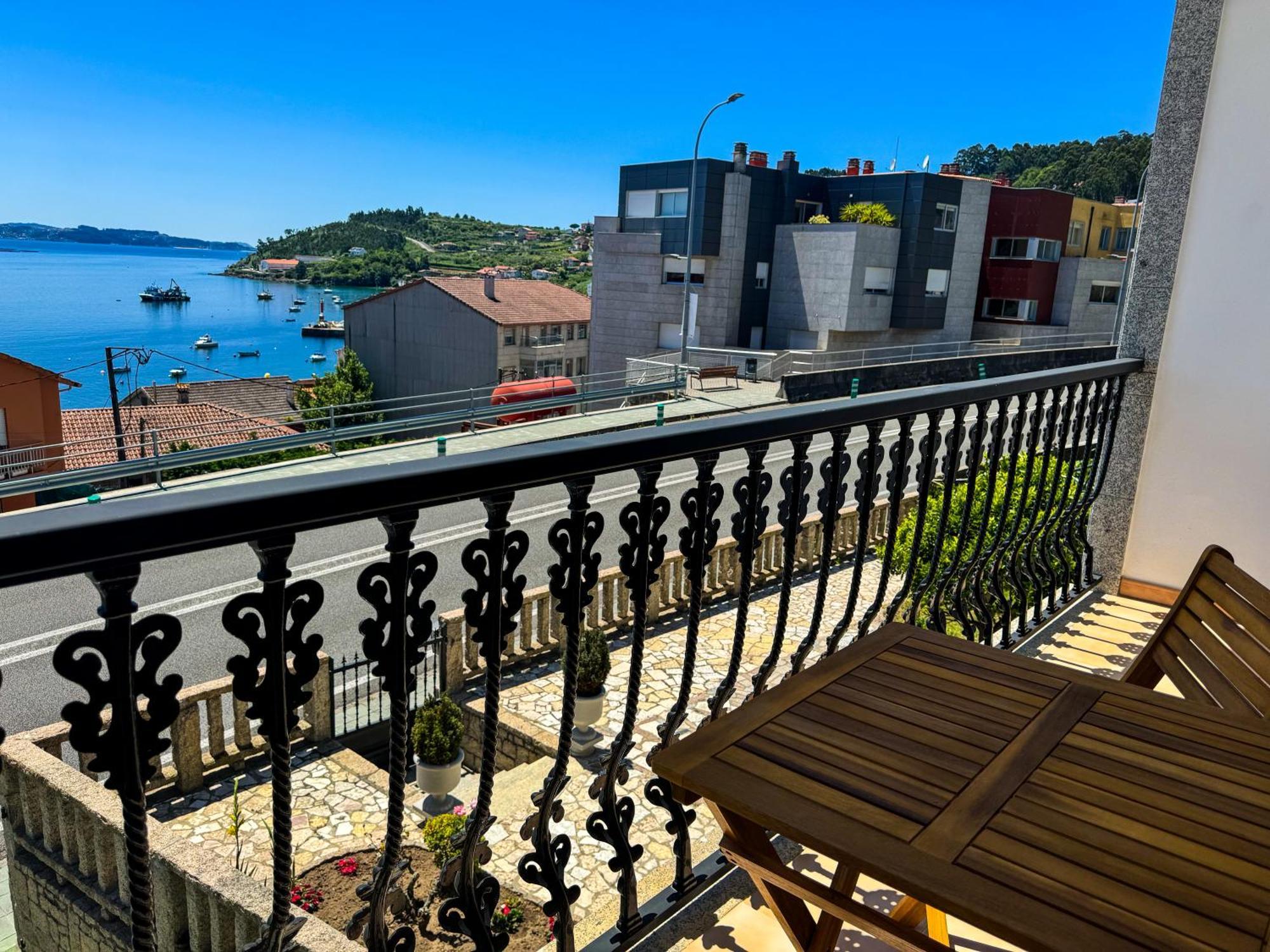 Lb, Vistas A La Ria *